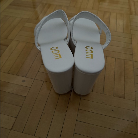 EGO Platform white sandals - Picture 3 of 4